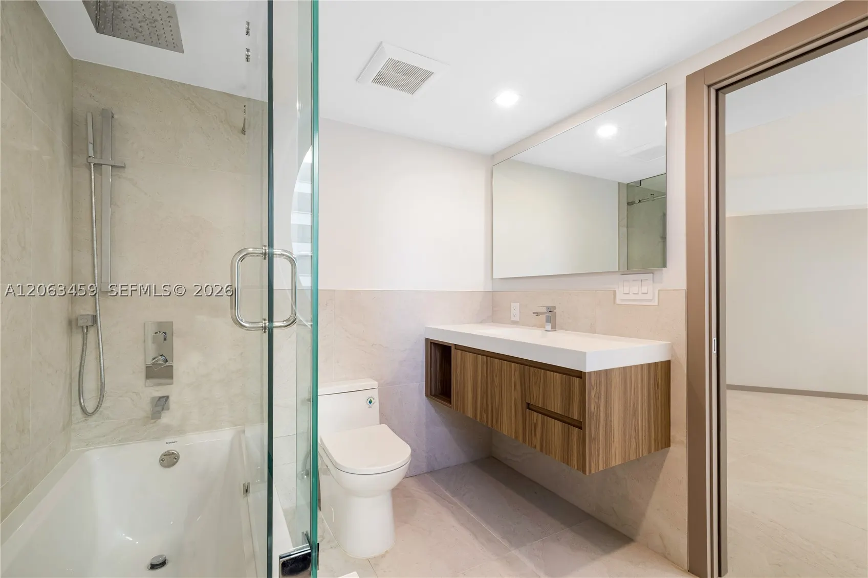 10155 Collins Ave #202