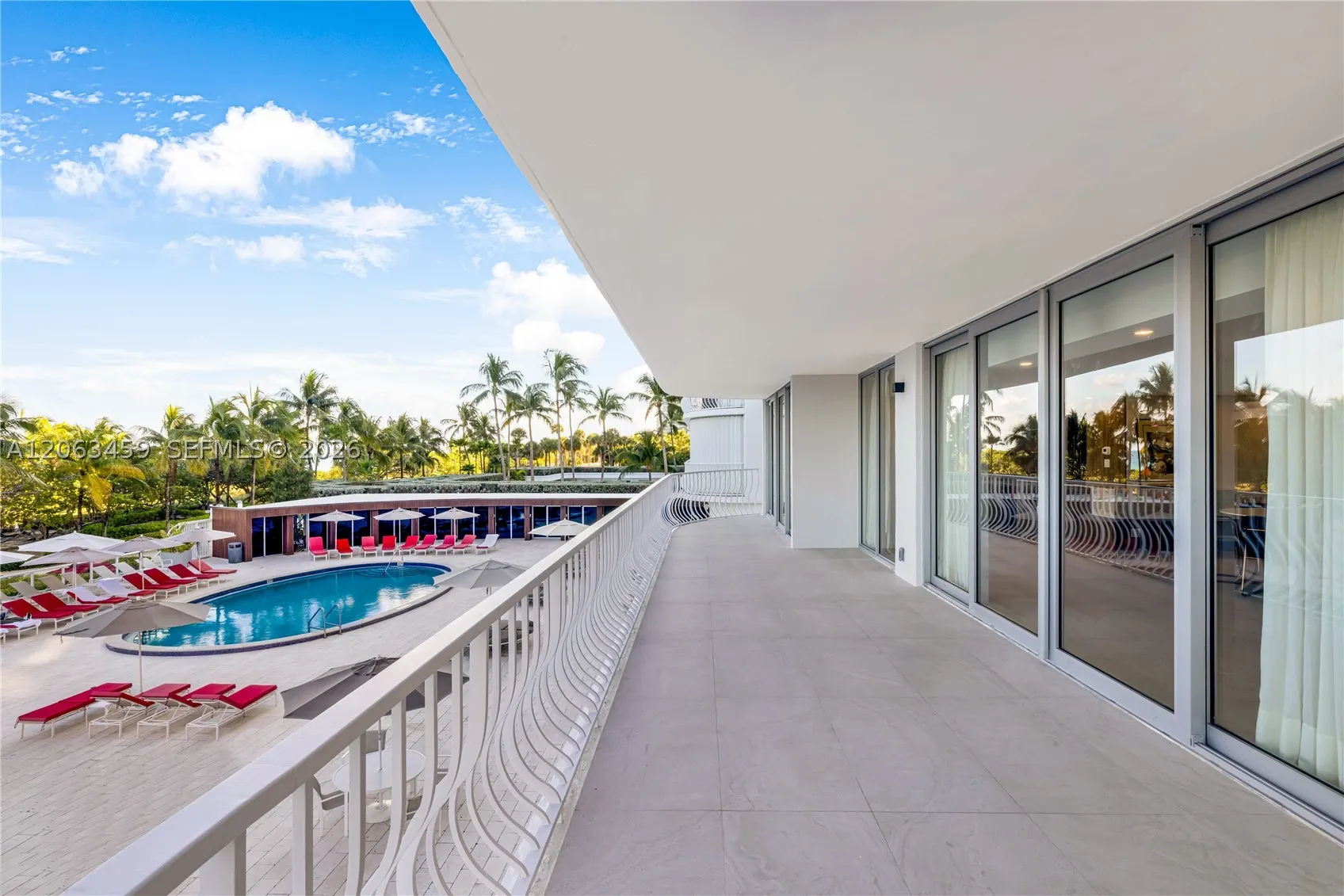 10155 Collins Ave #202