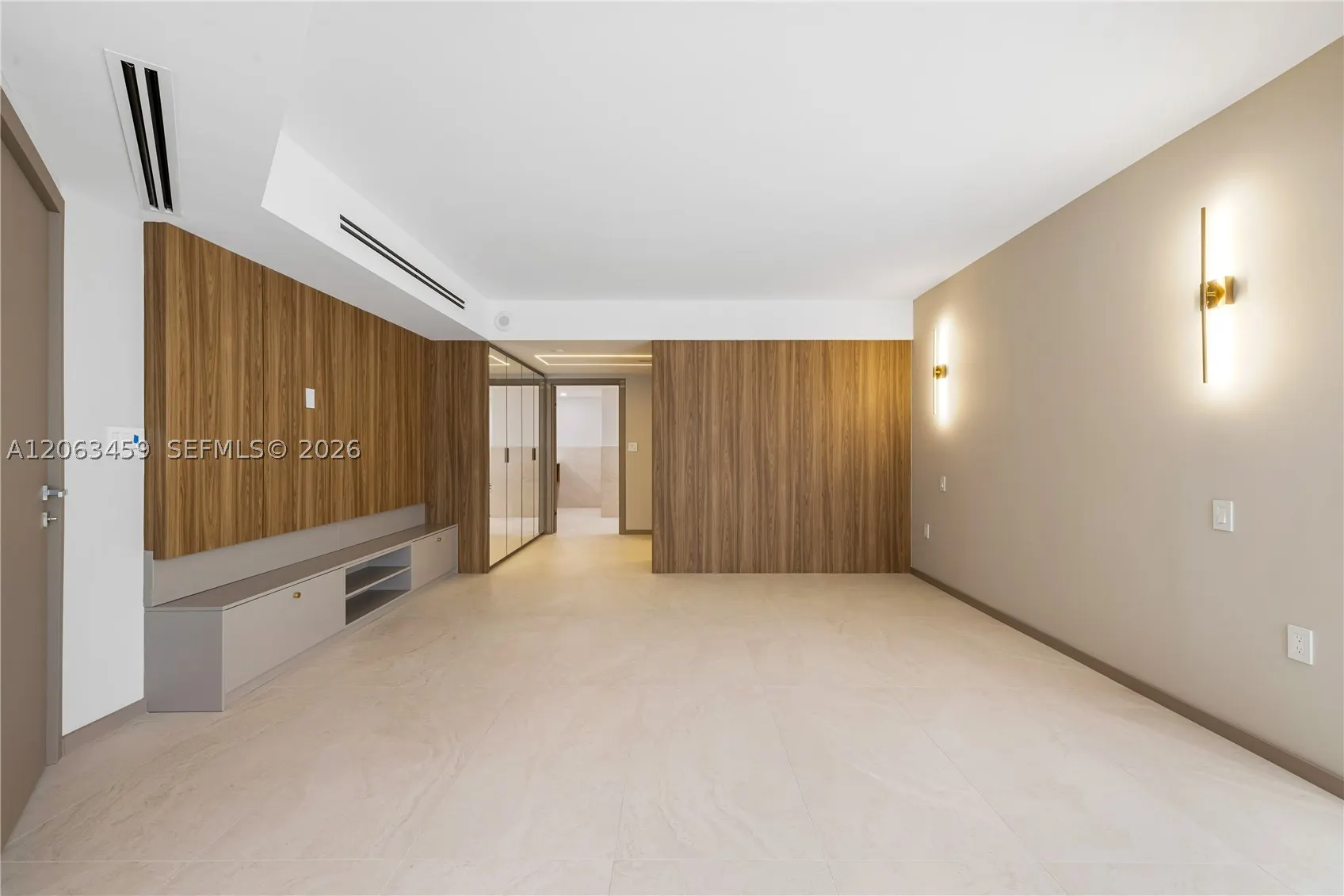 10155 Collins Ave #202