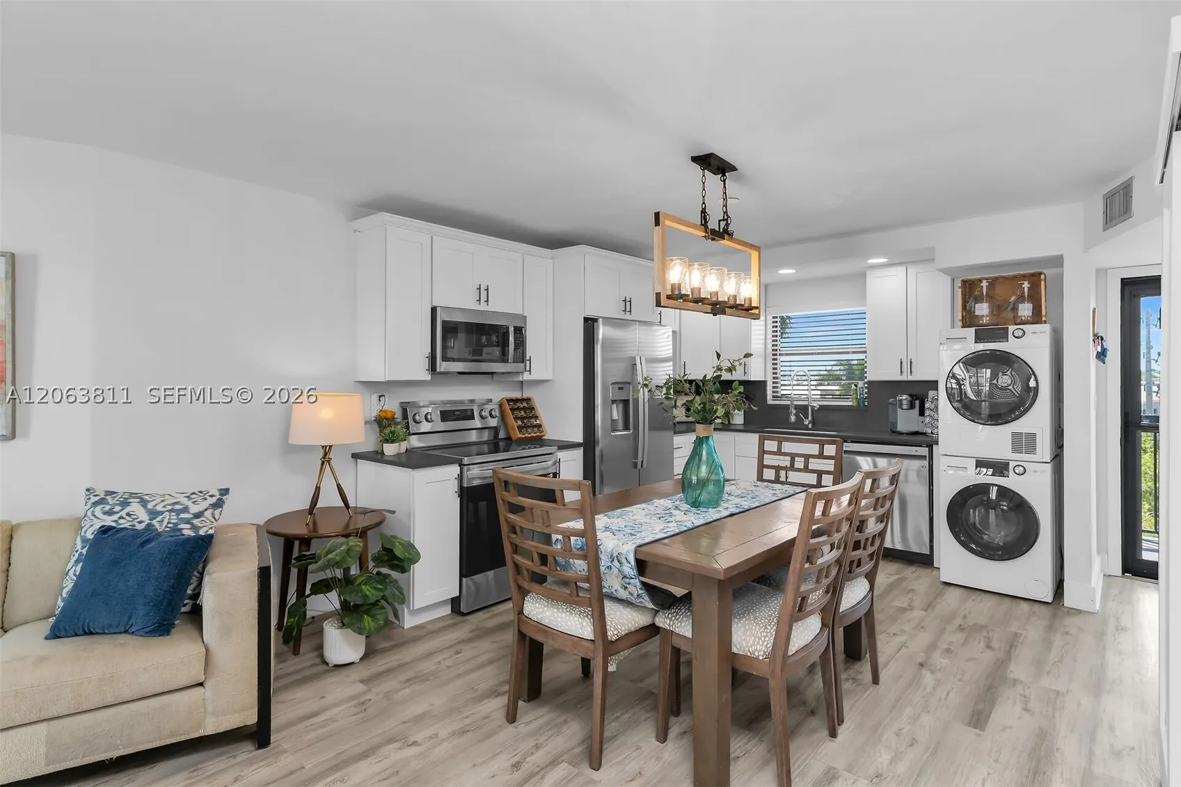 1011 Anglers Cove #H403