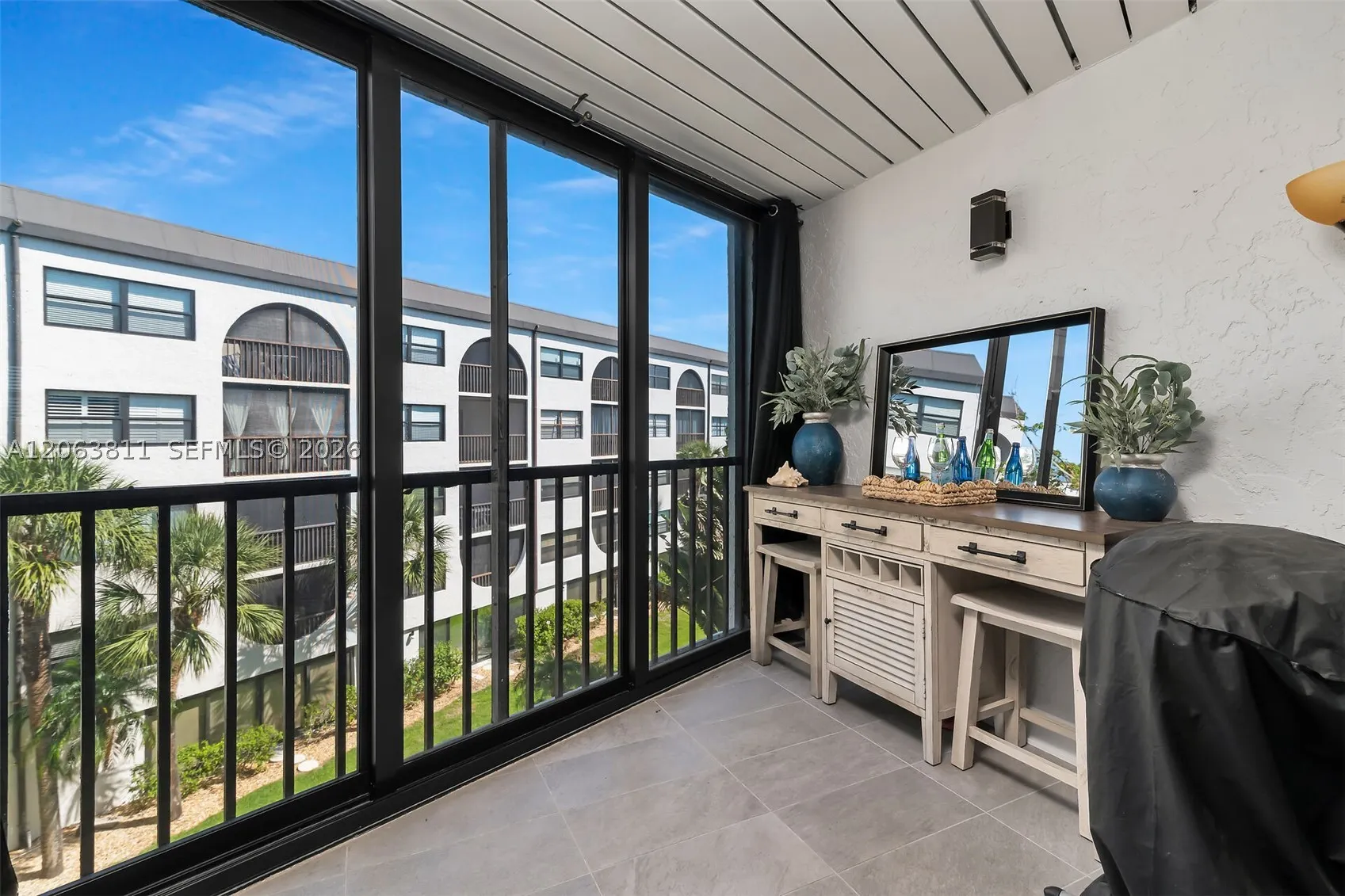 1011 Anglers Cove #H403