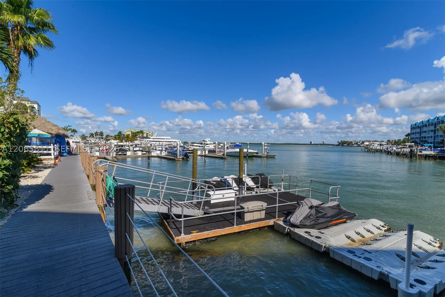 1011 Anglers Cove #H403