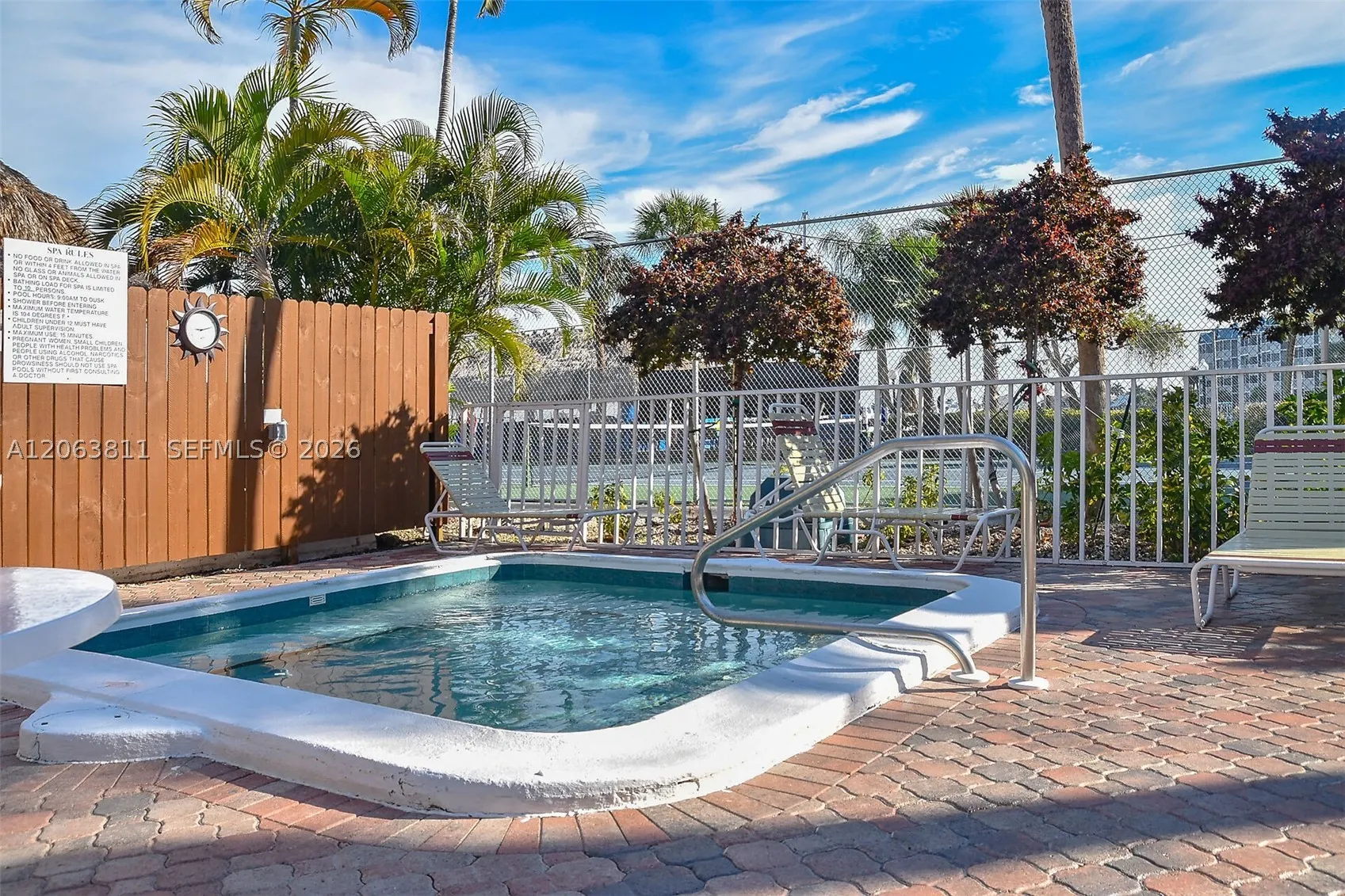 1011 Anglers Cove #H403
