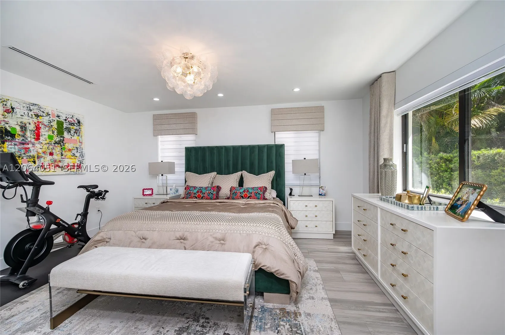 831 Cortez St