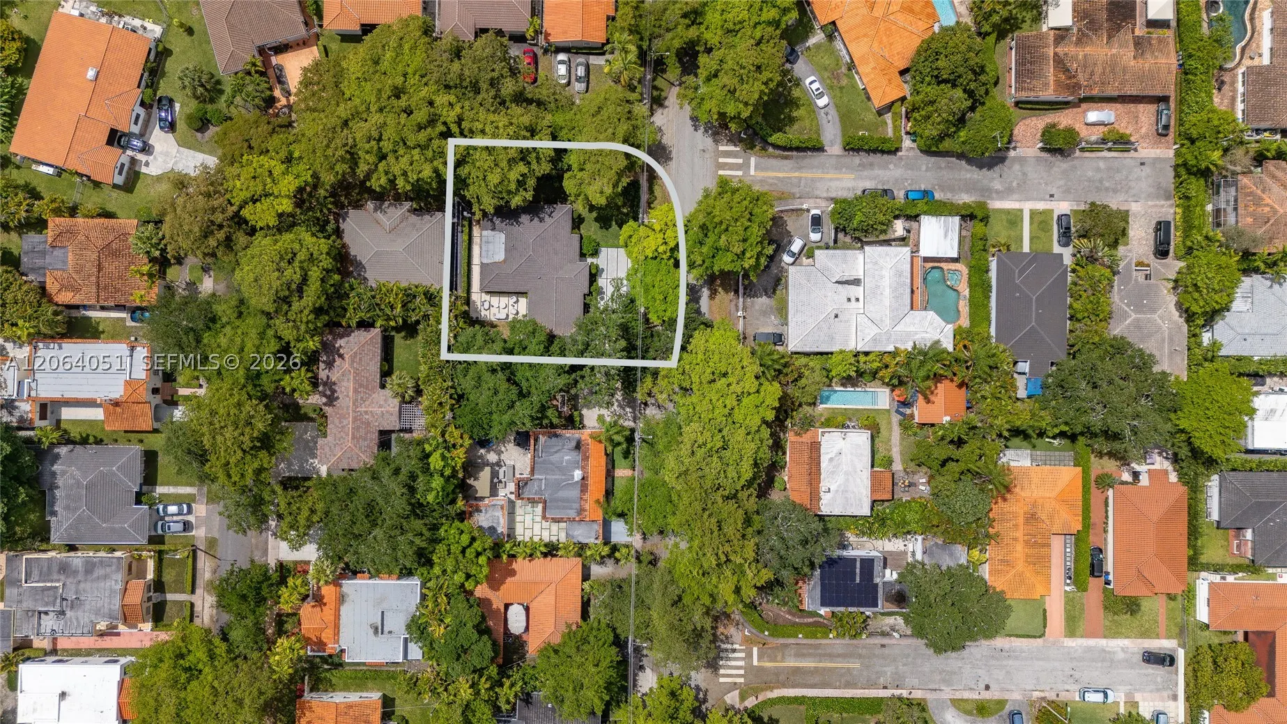 831 Cortez St