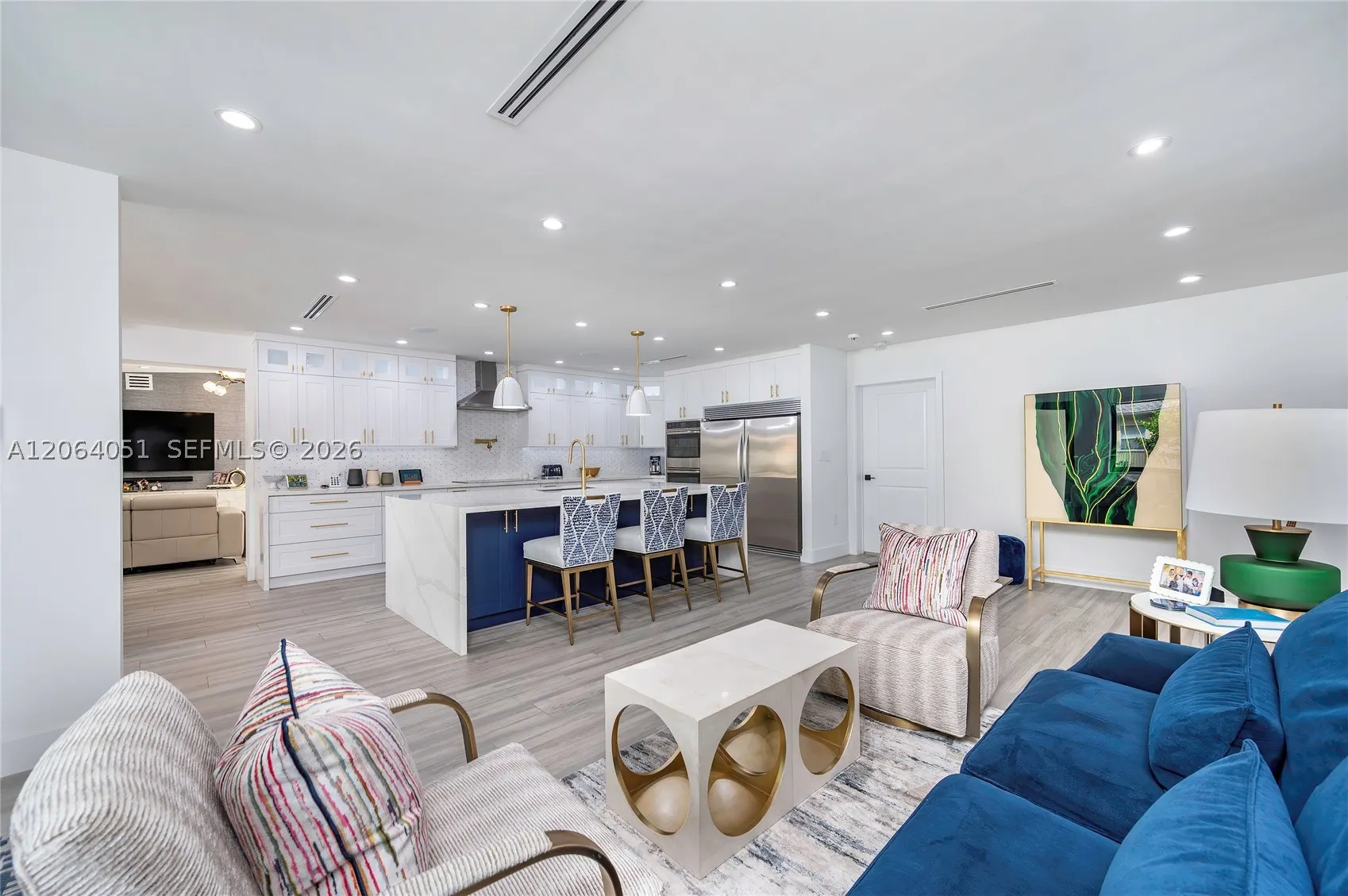 831 Cortez St