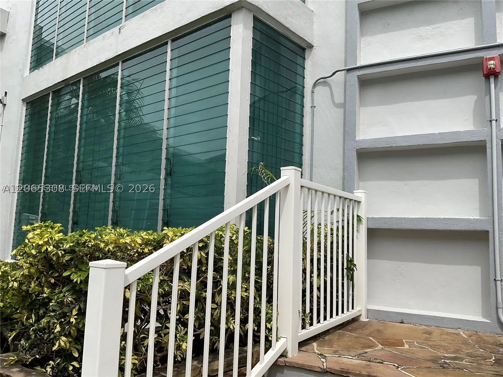 10178 Collins Ave #109