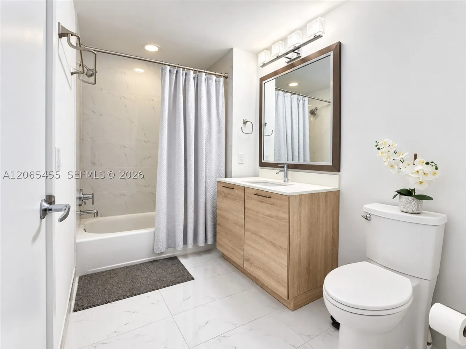 16385 Biscayne Blvd # #419