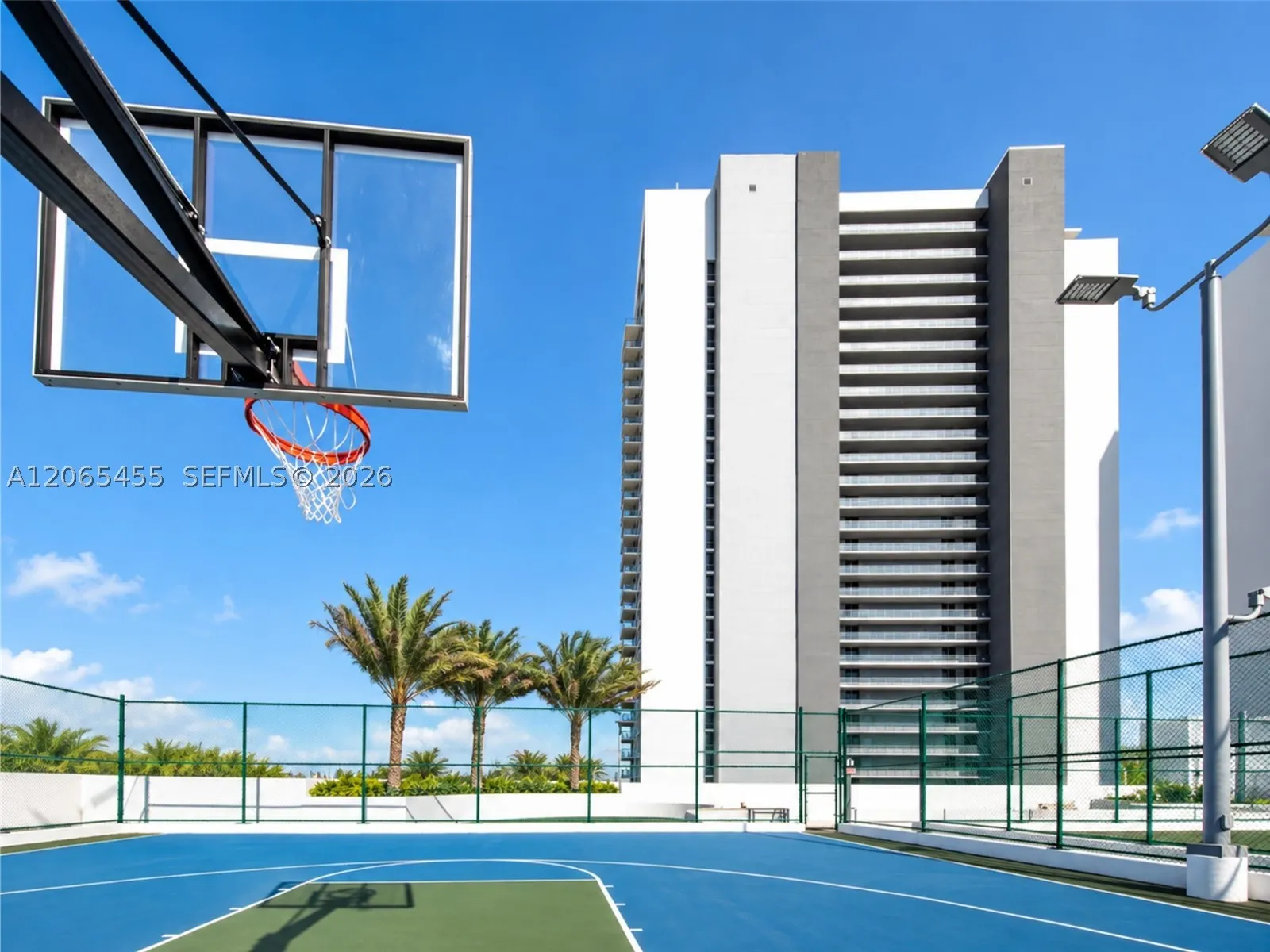 16385 Biscayne Blvd # #419