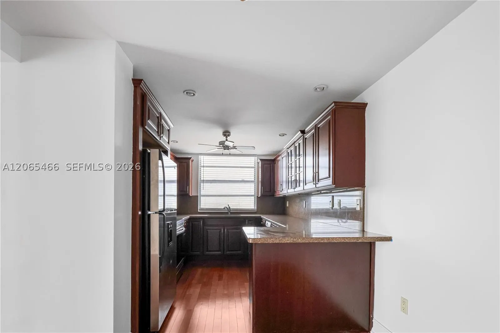 2841 NE 163rd St #1002