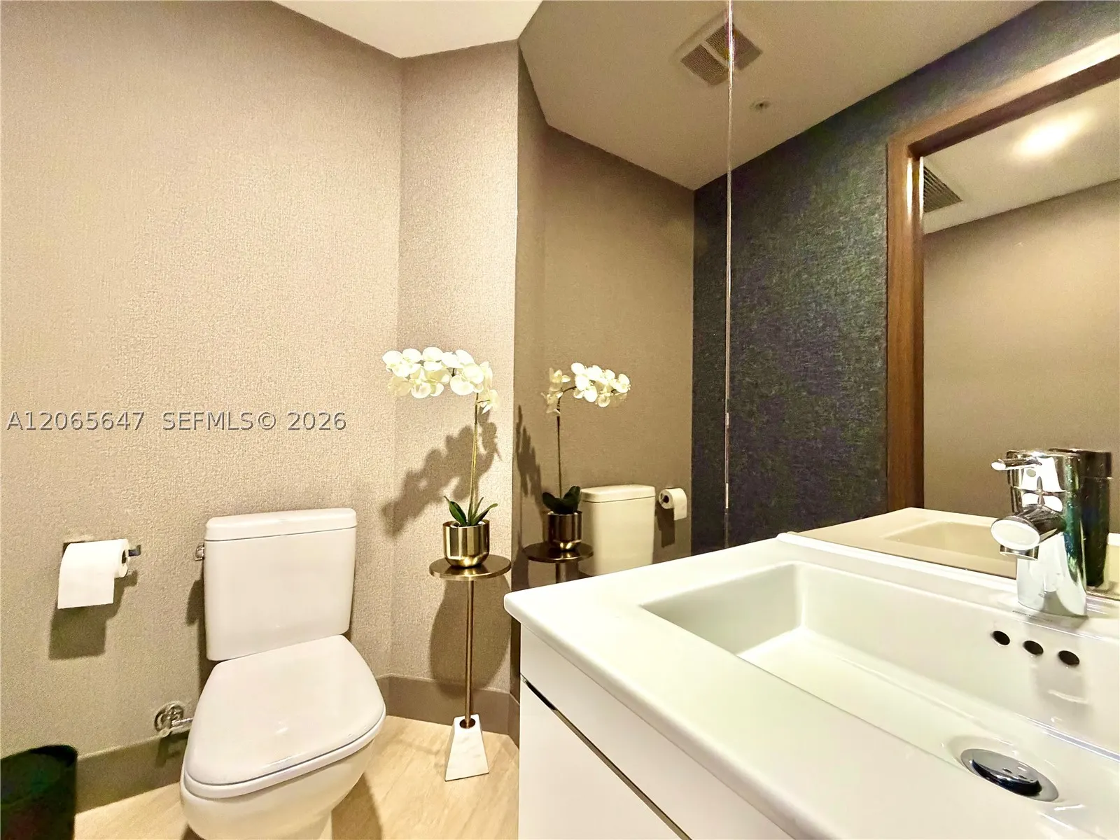 17301 Biscayne Blvd #1409