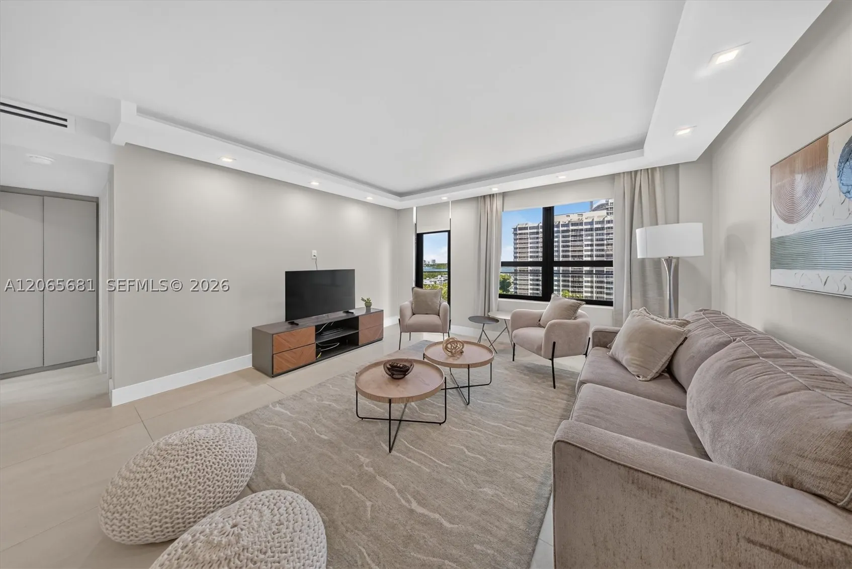 10185 Collins Ave #1223
