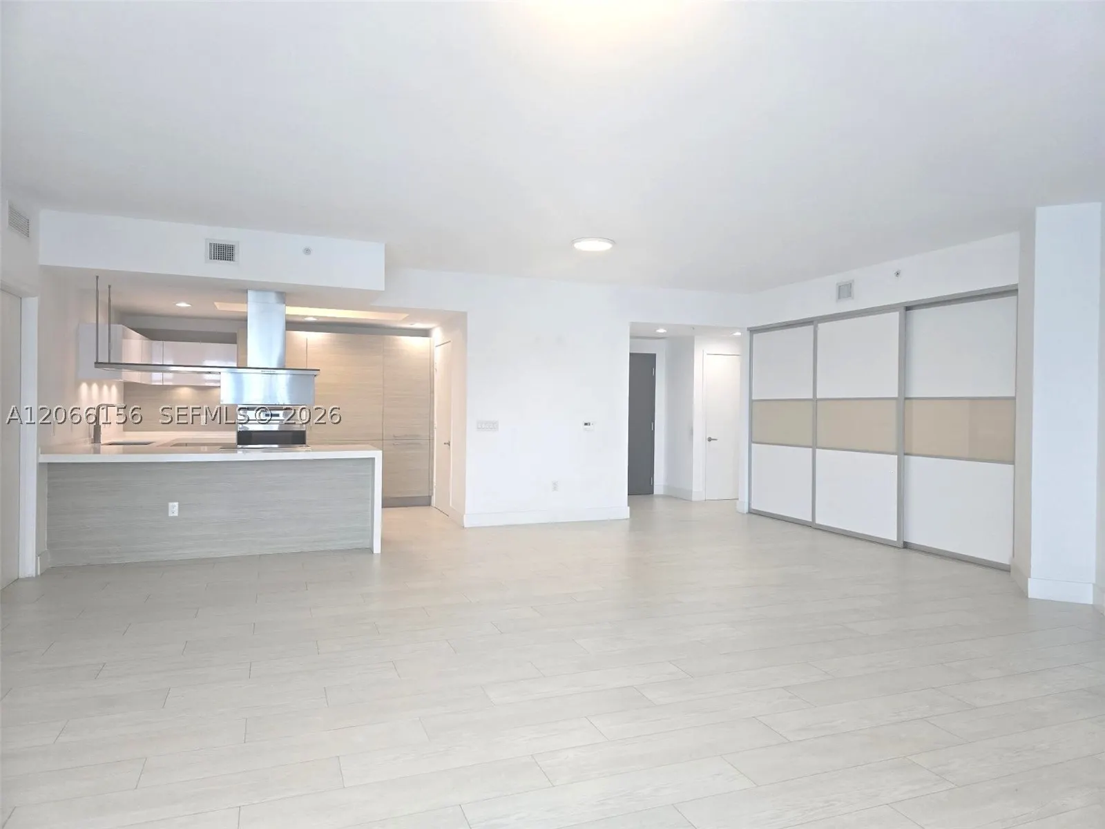 17301 Biscayne Blvd #1004