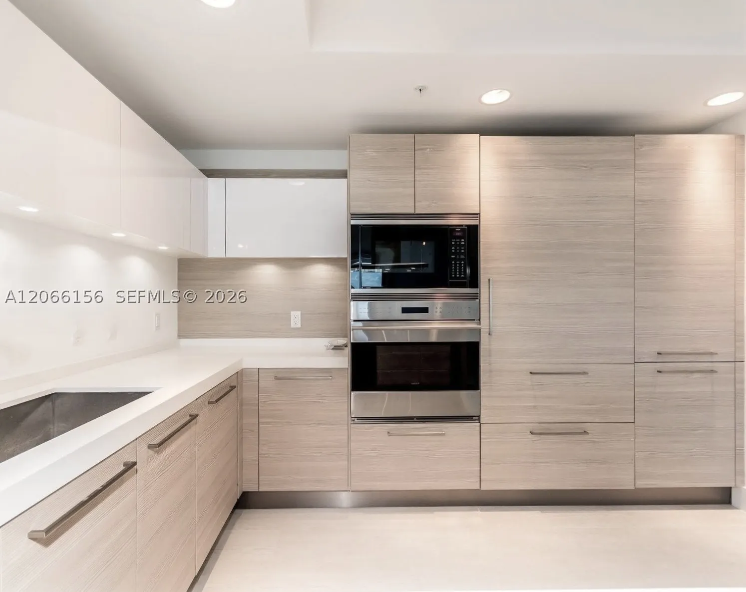 17301 Biscayne Blvd #1004