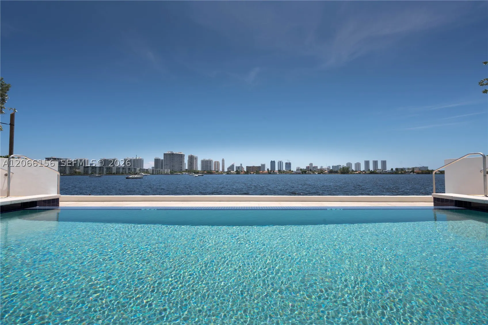 17301 Biscayne Blvd #1004