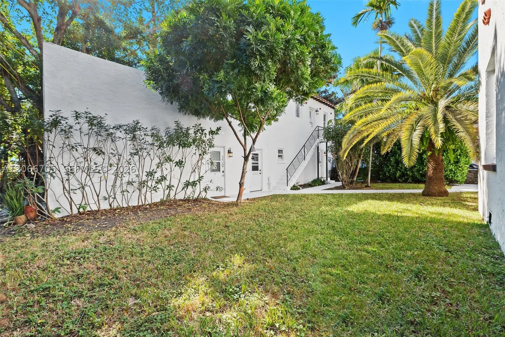 36 Phoenetia Ave
