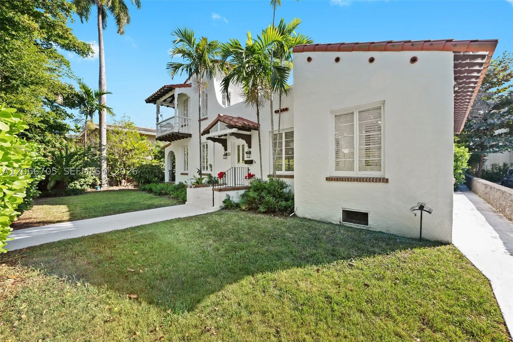 36 Phoenetia Ave