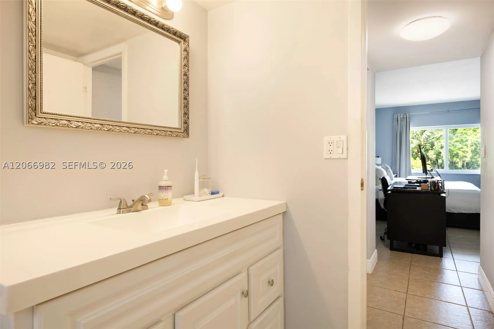 100 Edgewater Dr #309