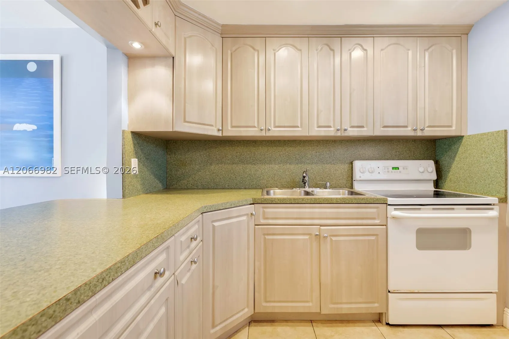 100 Edgewater Dr #309