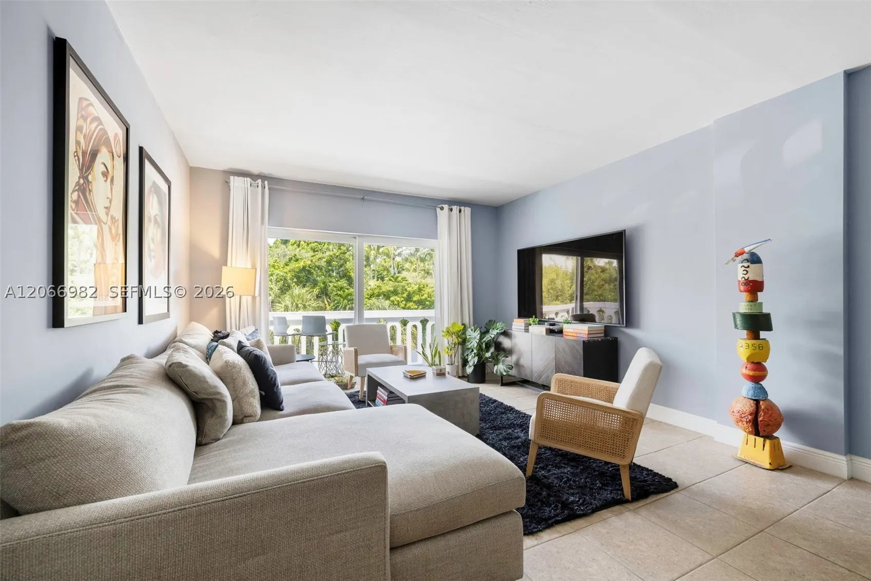 100 Edgewater Dr #309