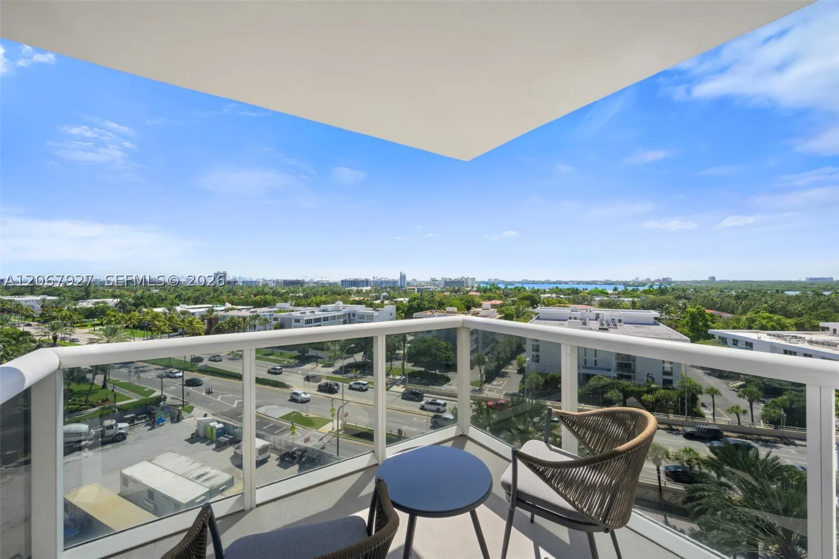 10275 Collins Ave #722