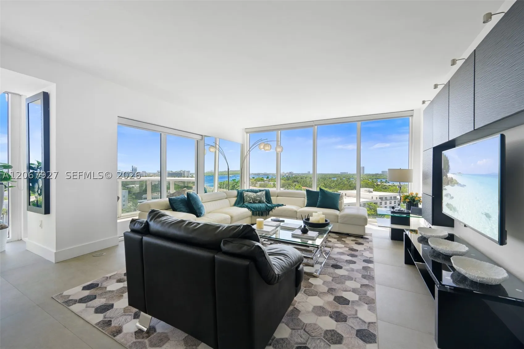 10275 Collins Ave #722