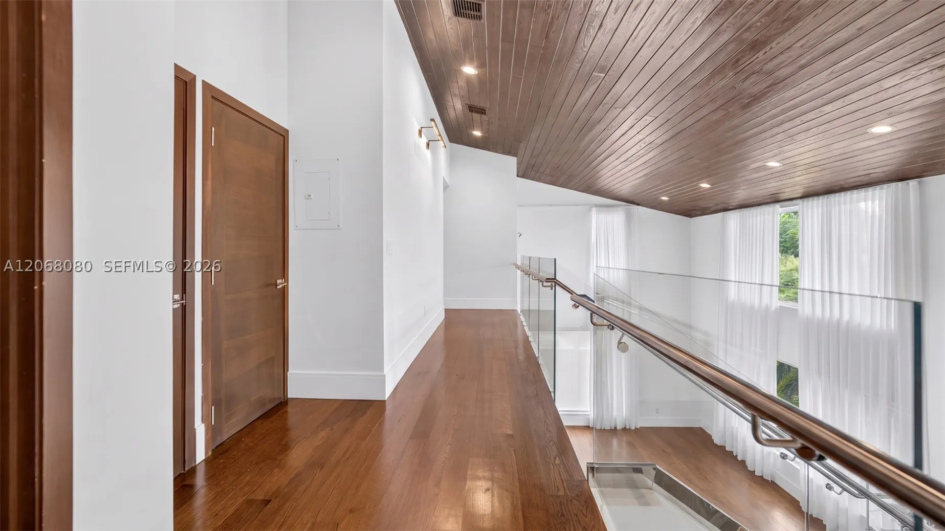6819 Sunrise Pl