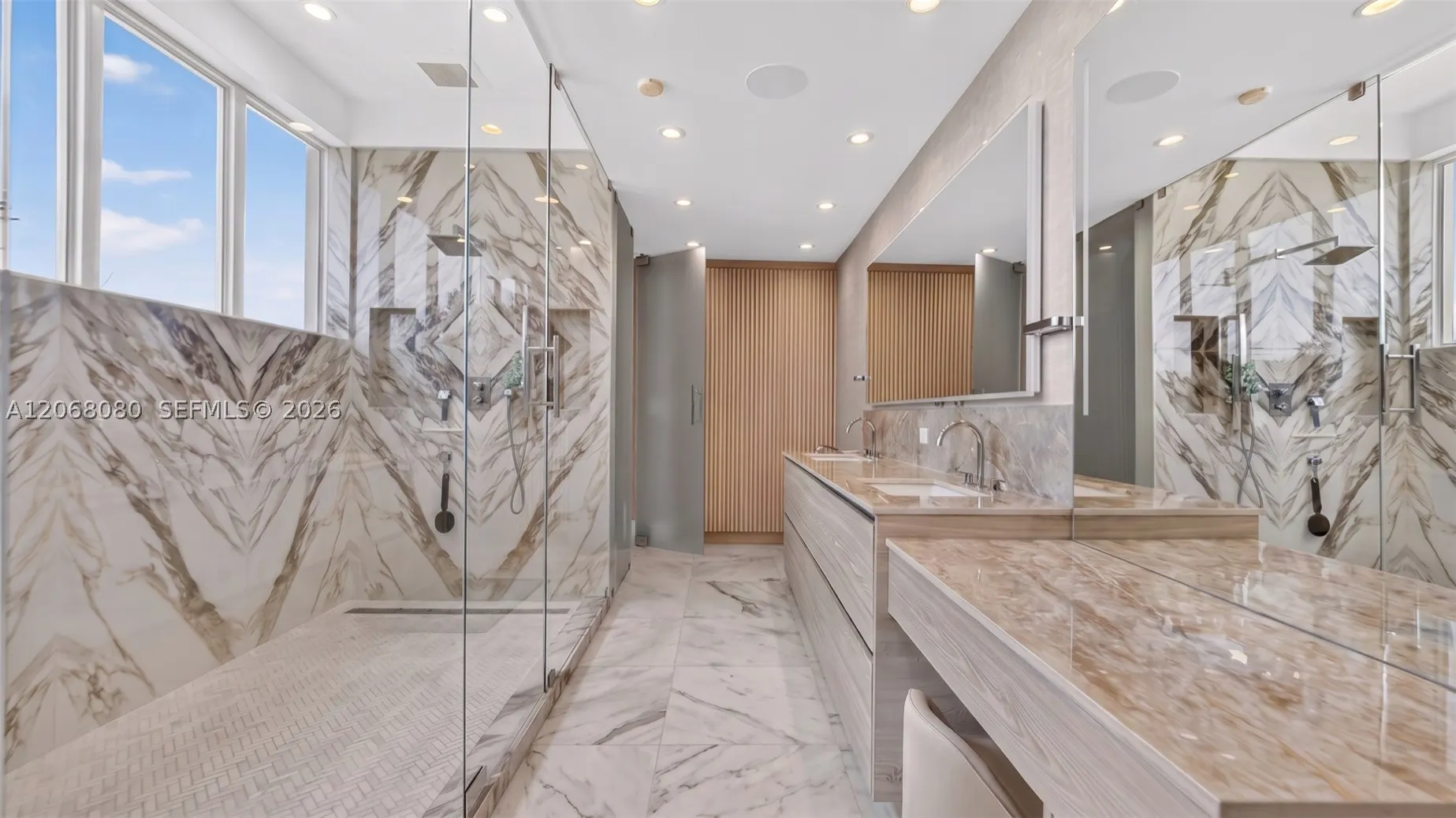 6819 Sunrise Pl