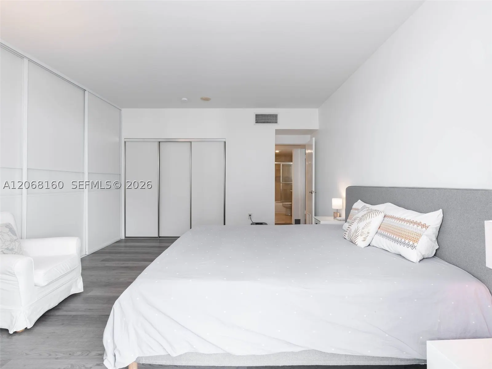 10275 Collins Ave #PH1506
