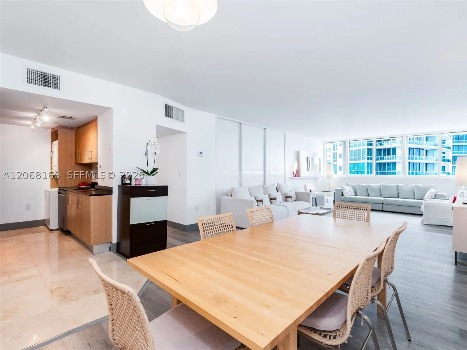 10275 Collins Ave #PH1506