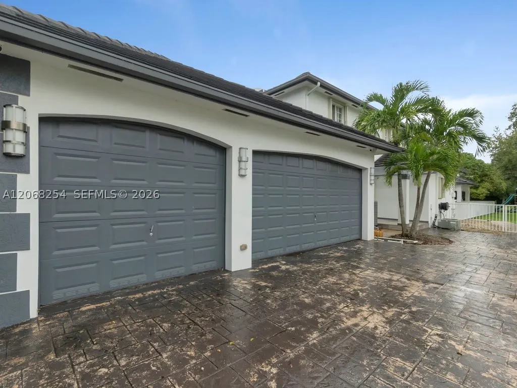 13880 SW 68th Ave