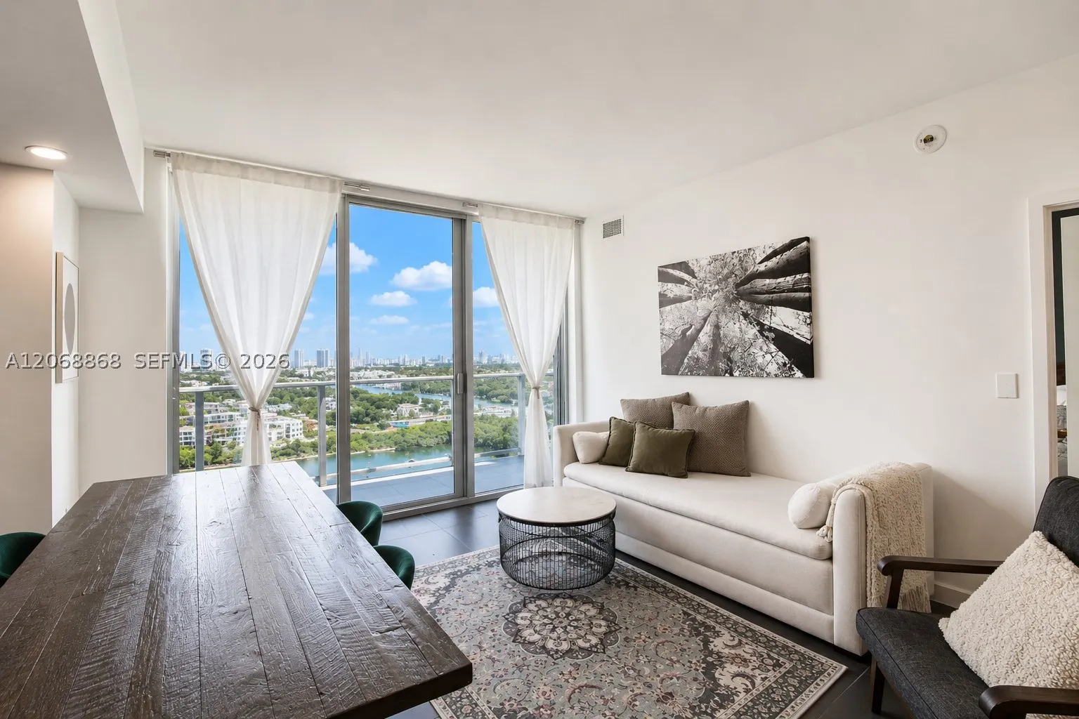 16385 Biscayne Blvd #1920