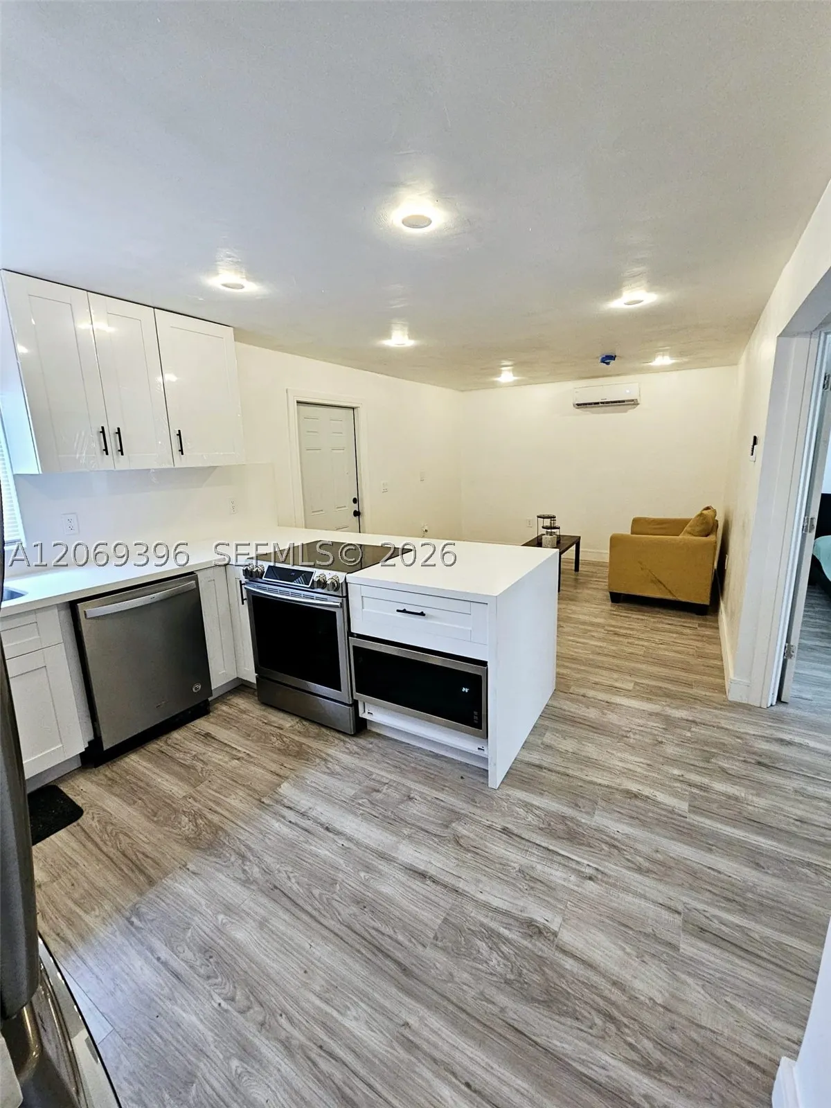 5000 SW 26th Ave