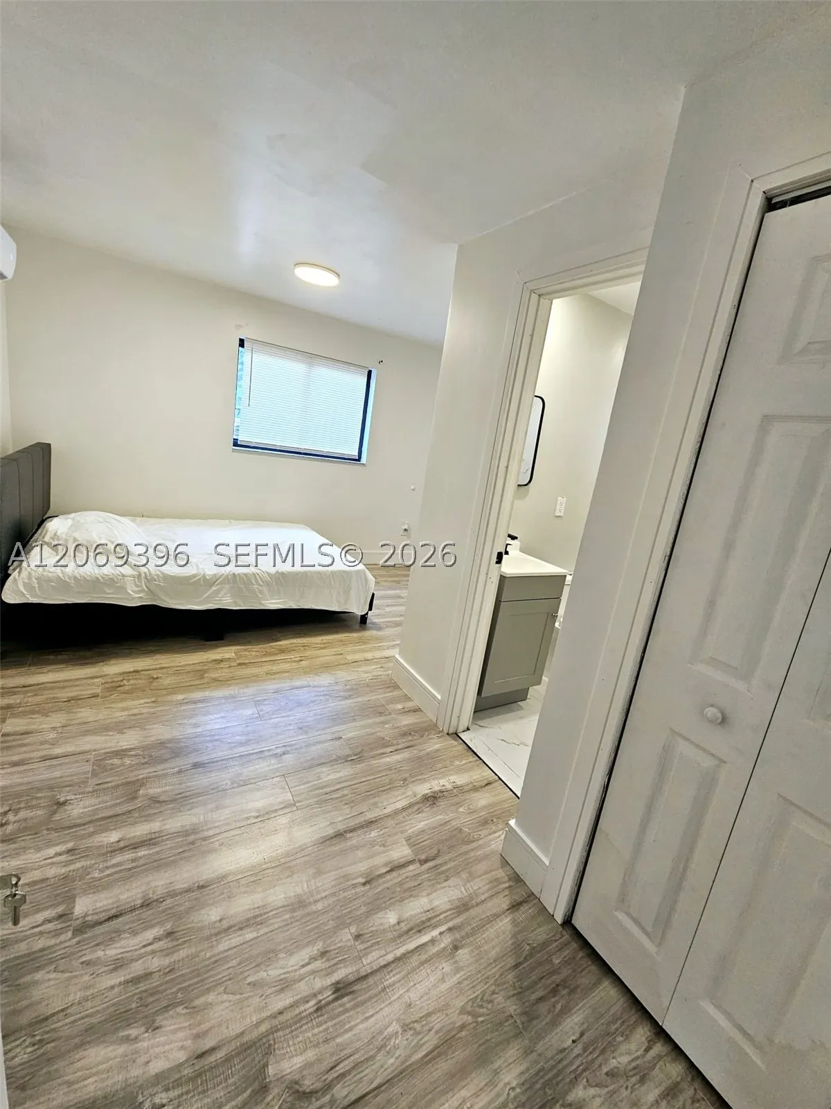 5000 SW 26th Ave
