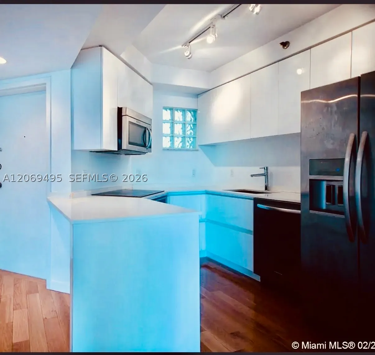 9156 Collins Ave #202