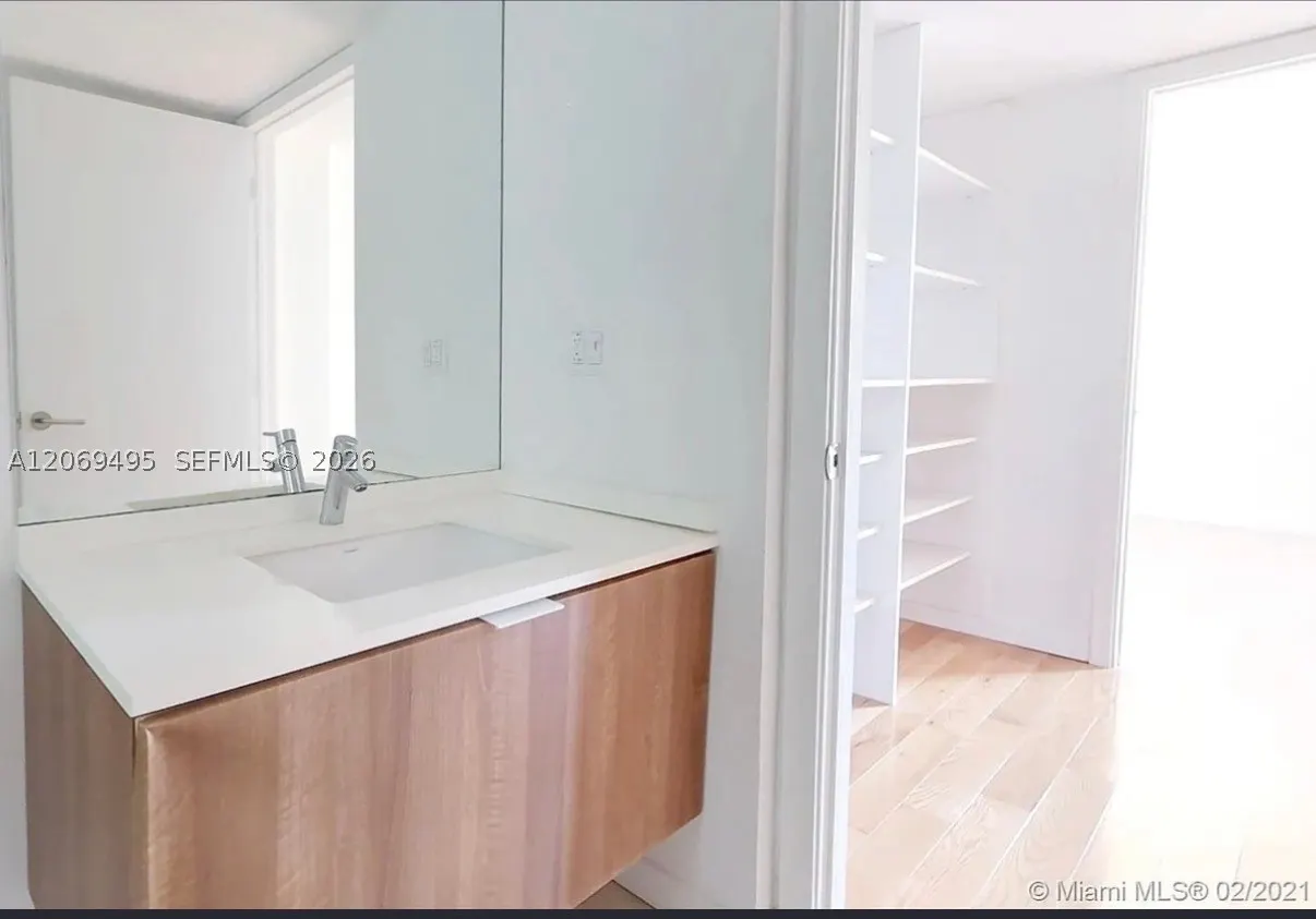 9156 Collins Ave #202