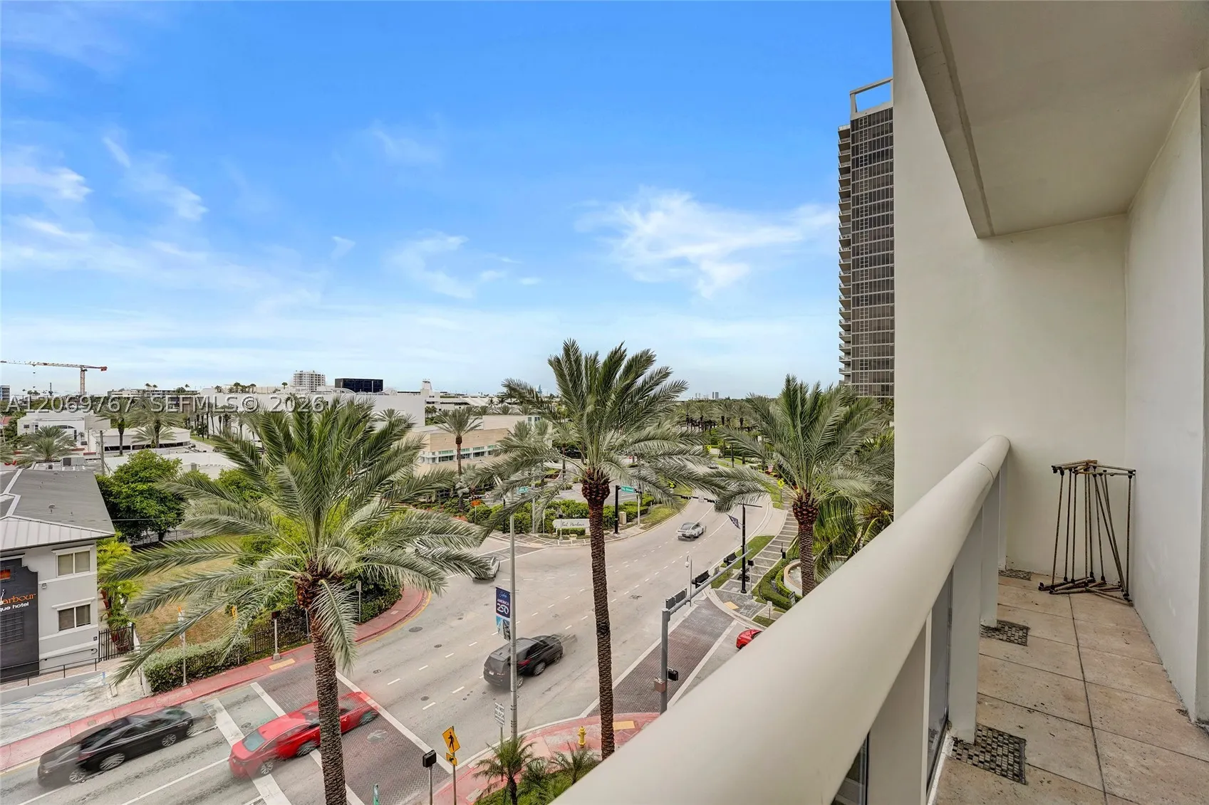 9595 N Collins Ave. #5NG