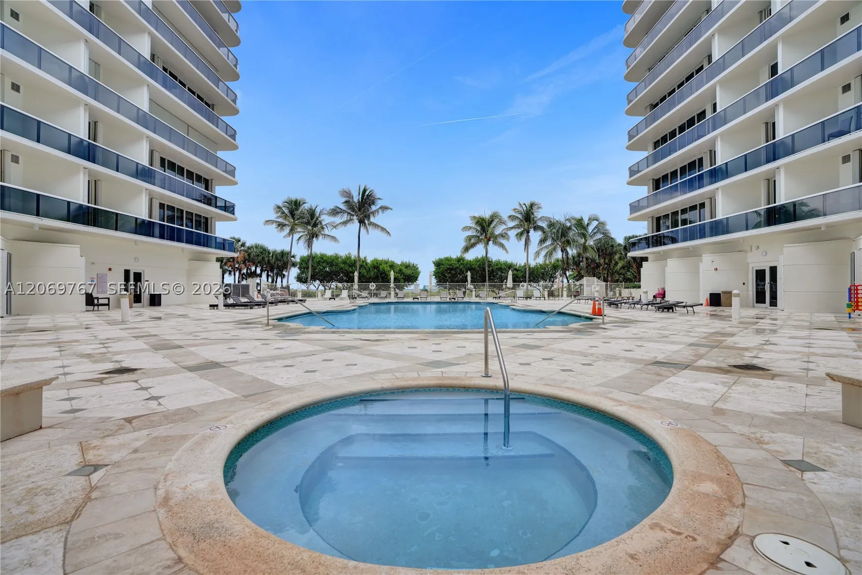 9595 N Collins Ave. #5NG