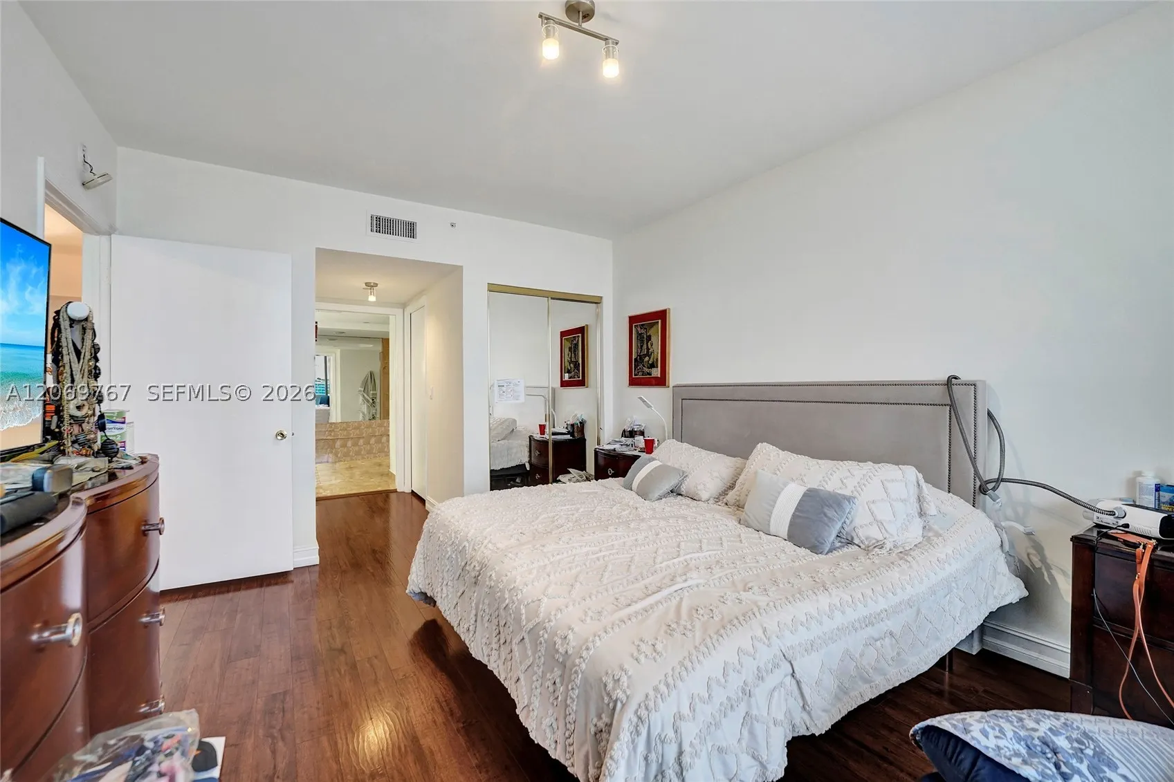 9595 N Collins Ave. #5NG