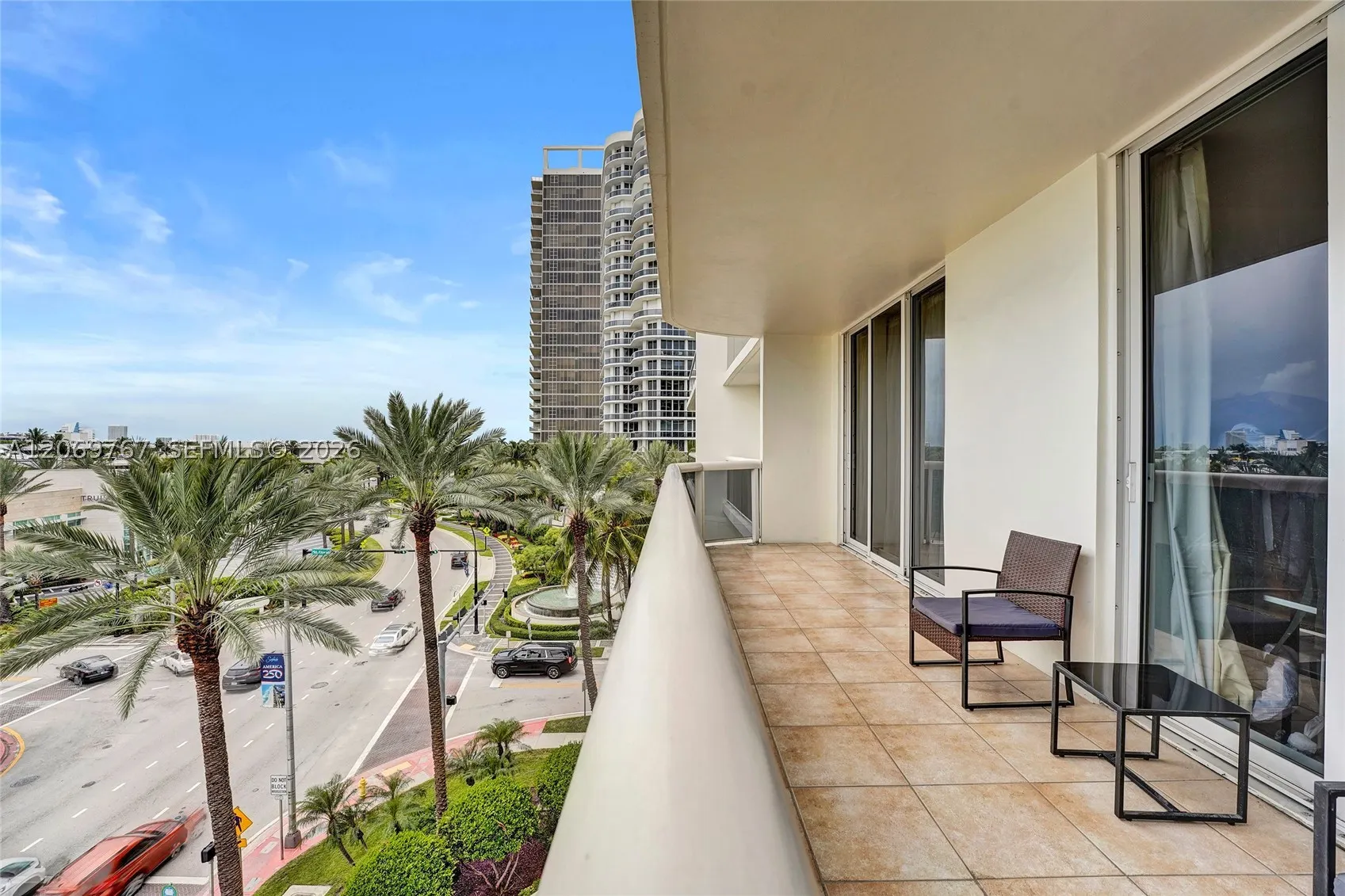 9595 N Collins Ave. #5NG
