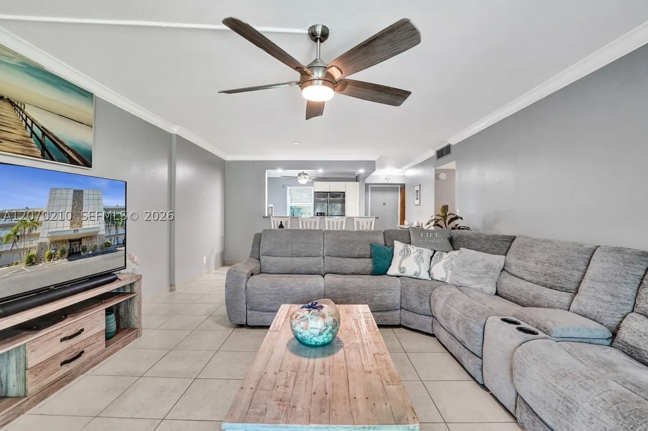 325 SE 11th Ter #107