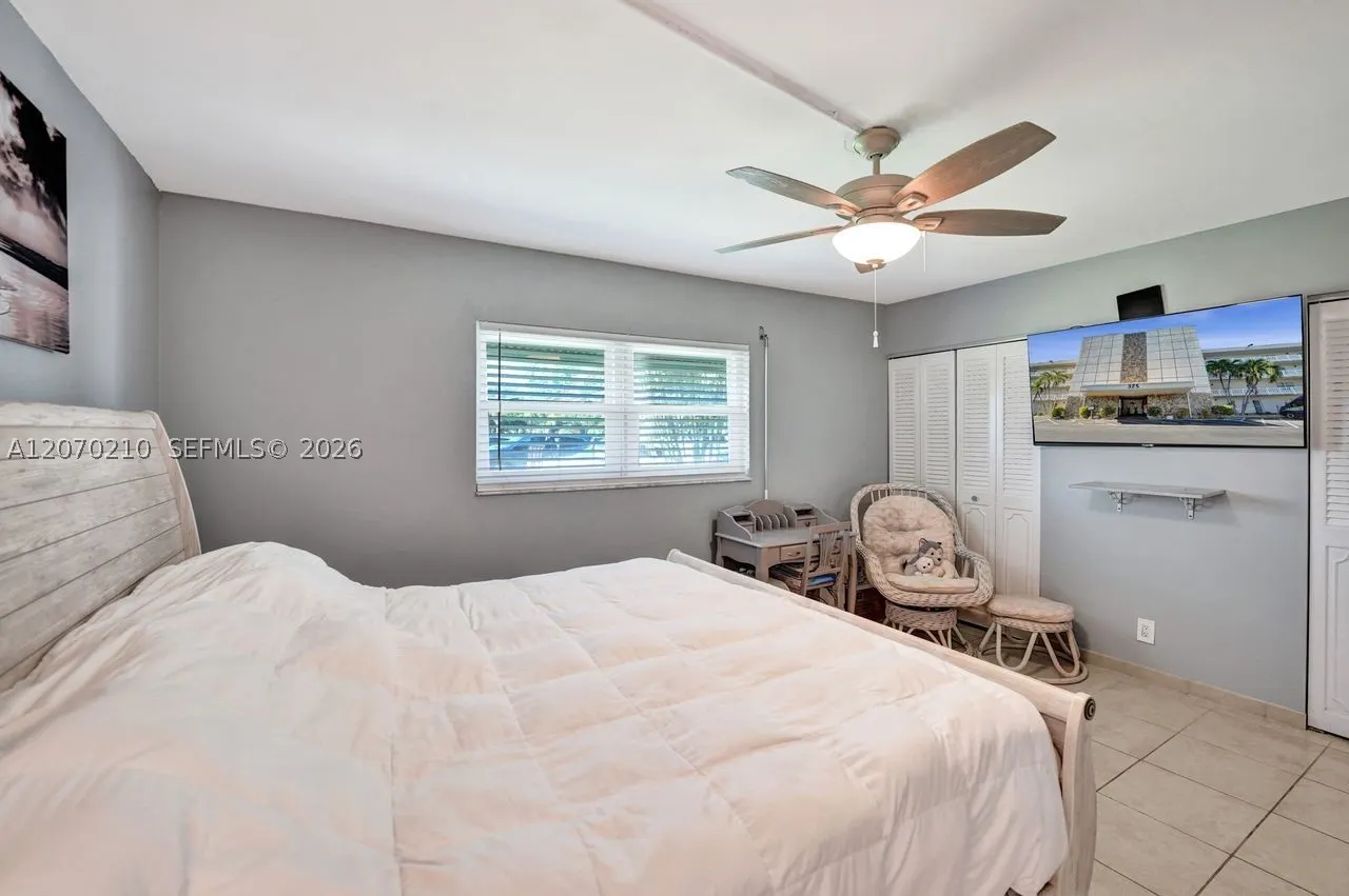 325 SE 11th Ter #107
