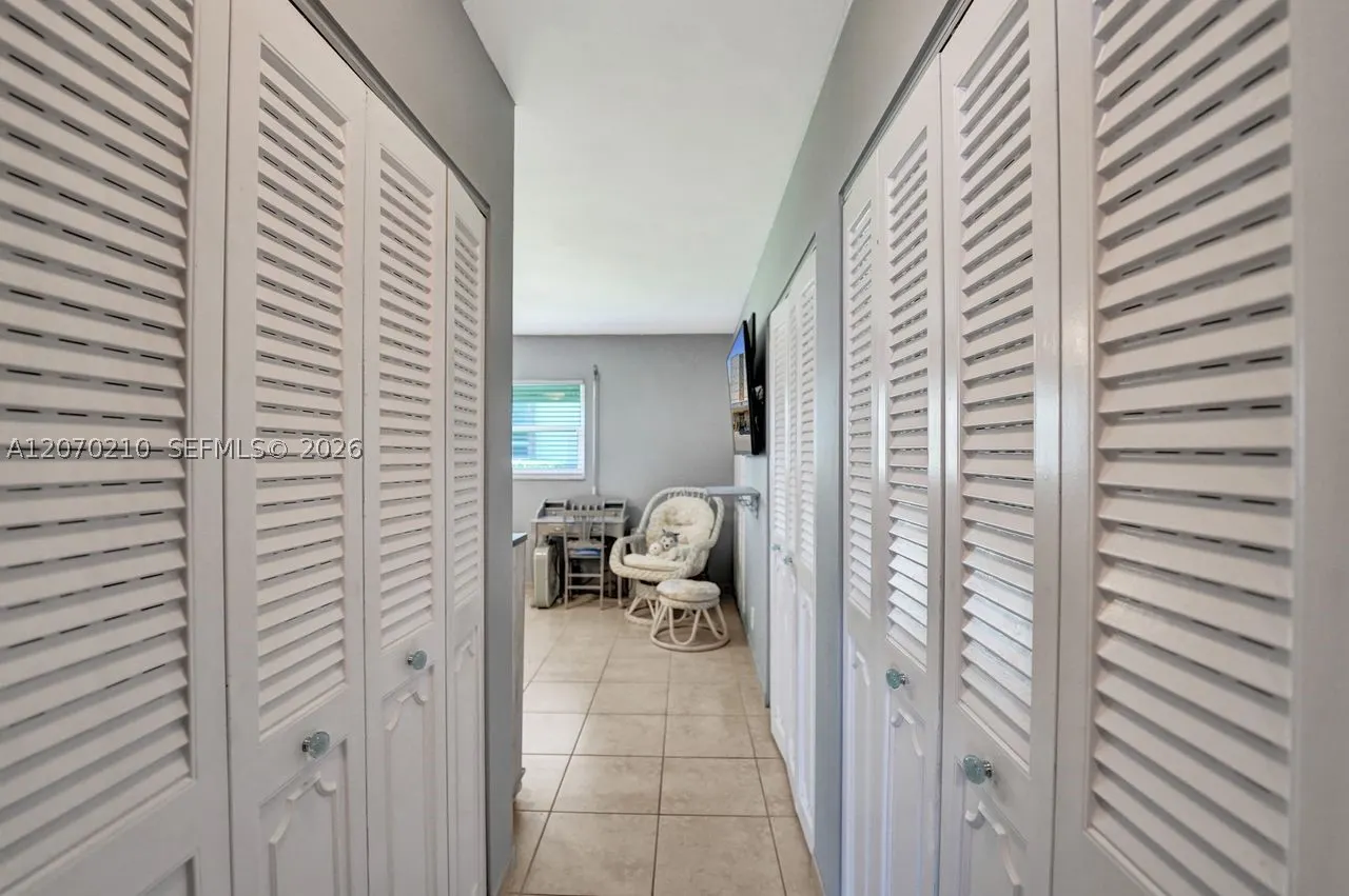 325 SE 11th Ter #107