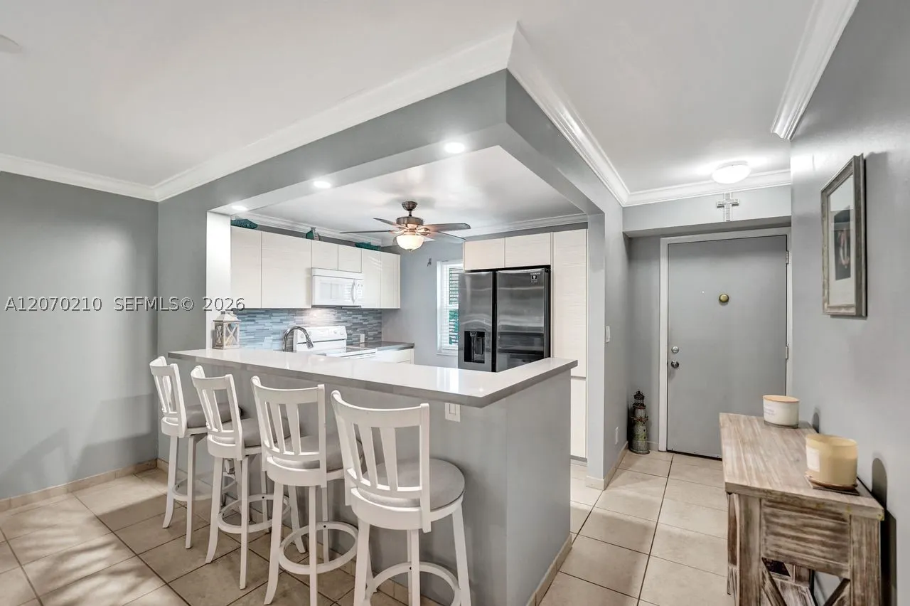 325 SE 11th Ter #107