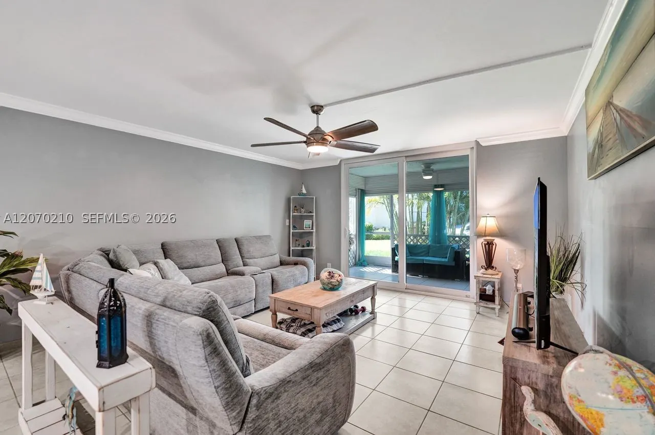 325 SE 11th Ter #107