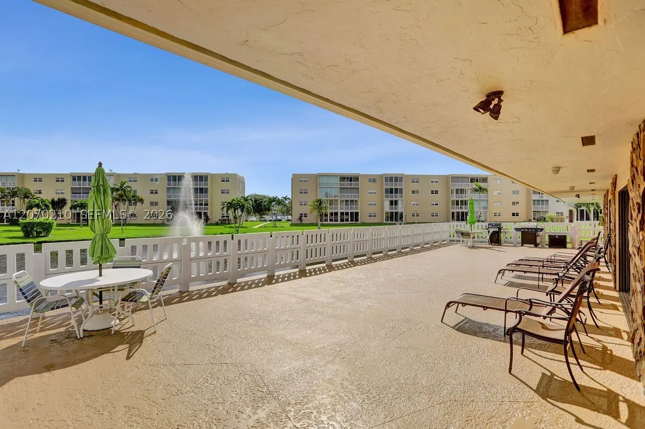 325 SE 11th Ter #107