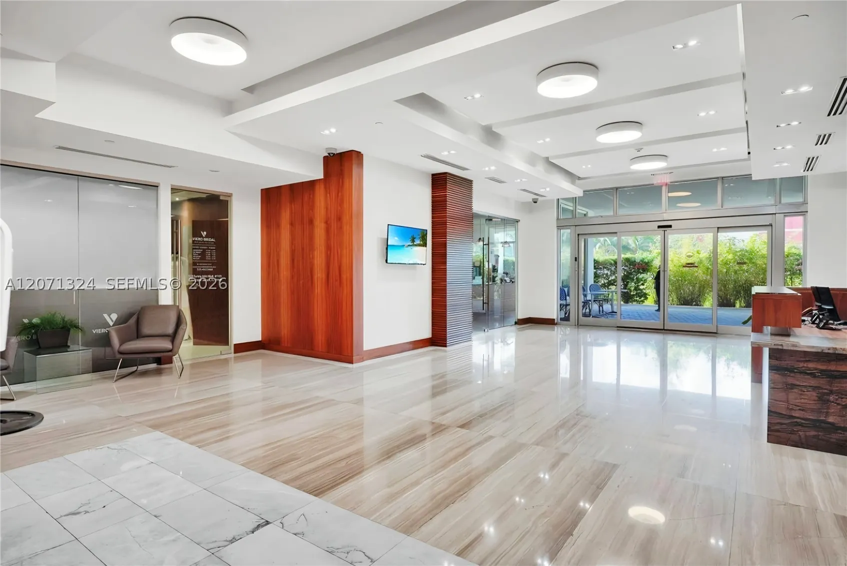 323 Sunny Isles Blvd