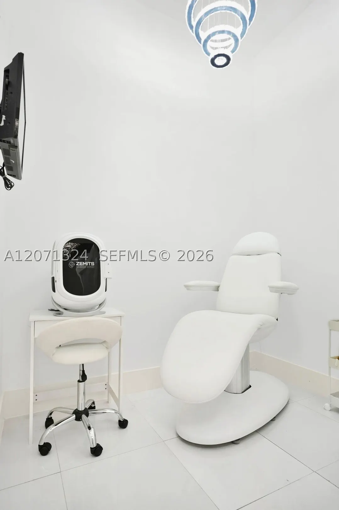 323 Sunny Isles Blvd