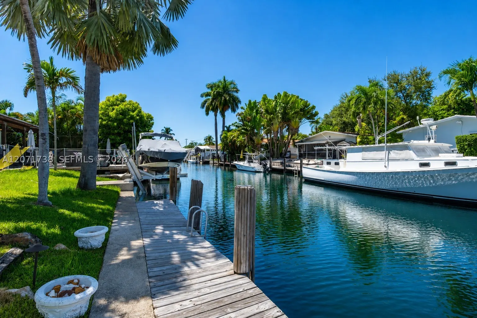 1424 Nautilus Isle