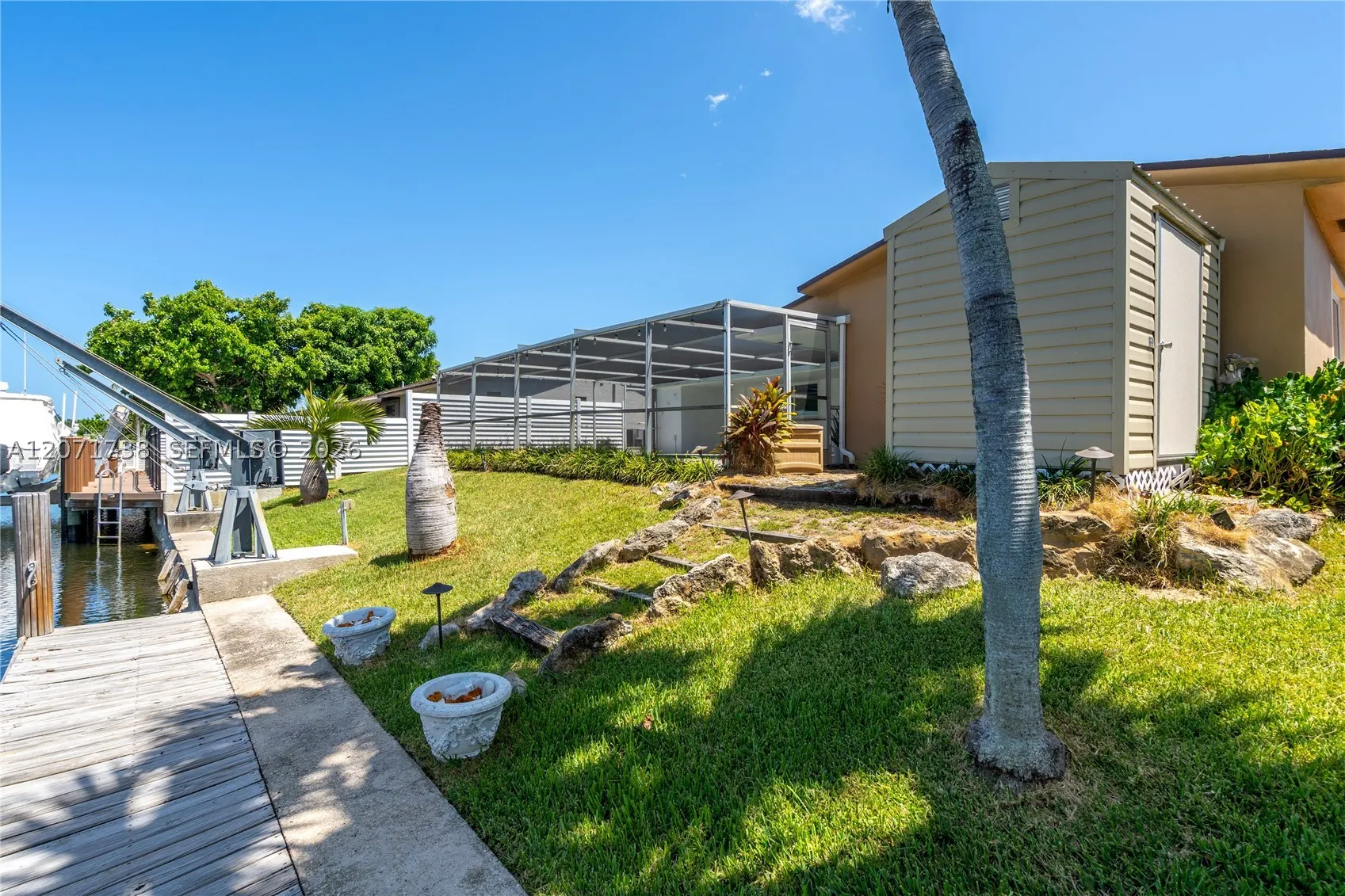 1424 Nautilus Isle